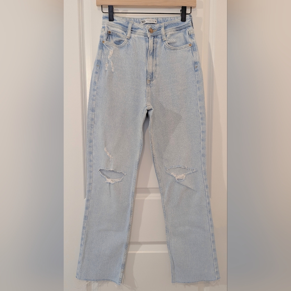 Zara Blue Ankle Cropped Jeans with Frayed Hem Size 2